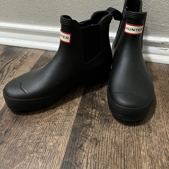 Hunters Original Chelsea Boots - Picture 2 of 4